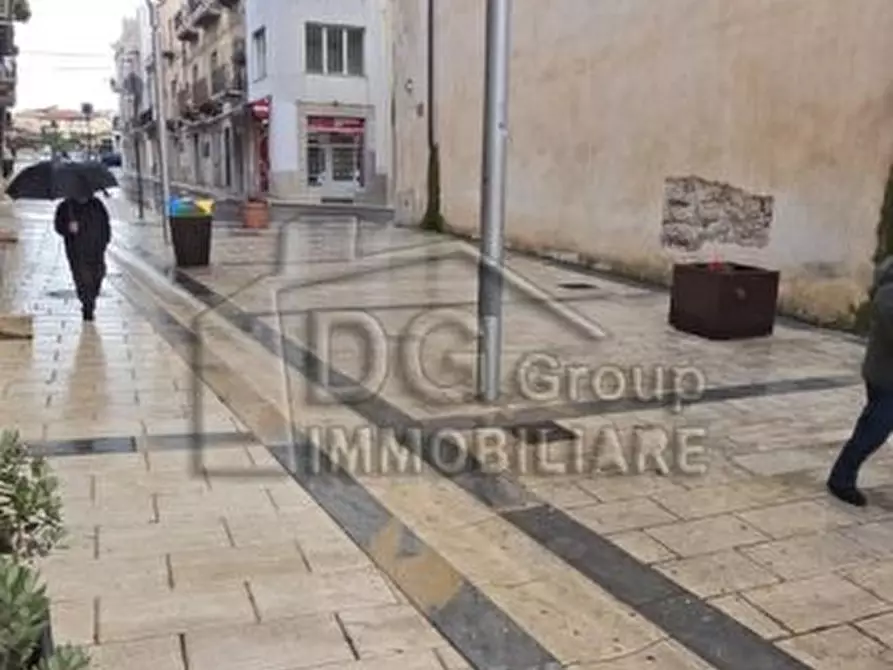 Immagine 5 di Negozio in vendita  a Alcamo