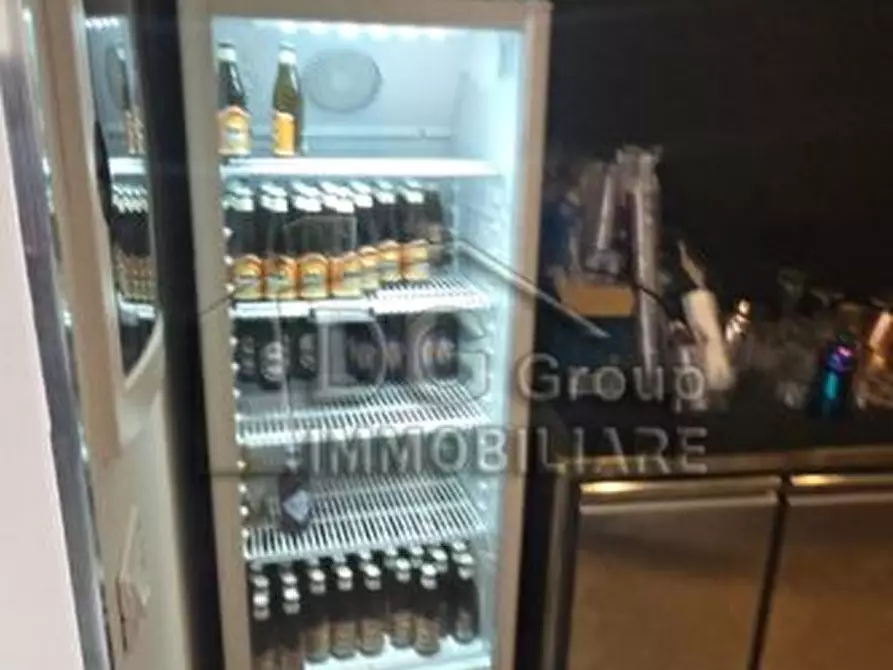Immagine 9 di Negozio in vendita  a Alcamo