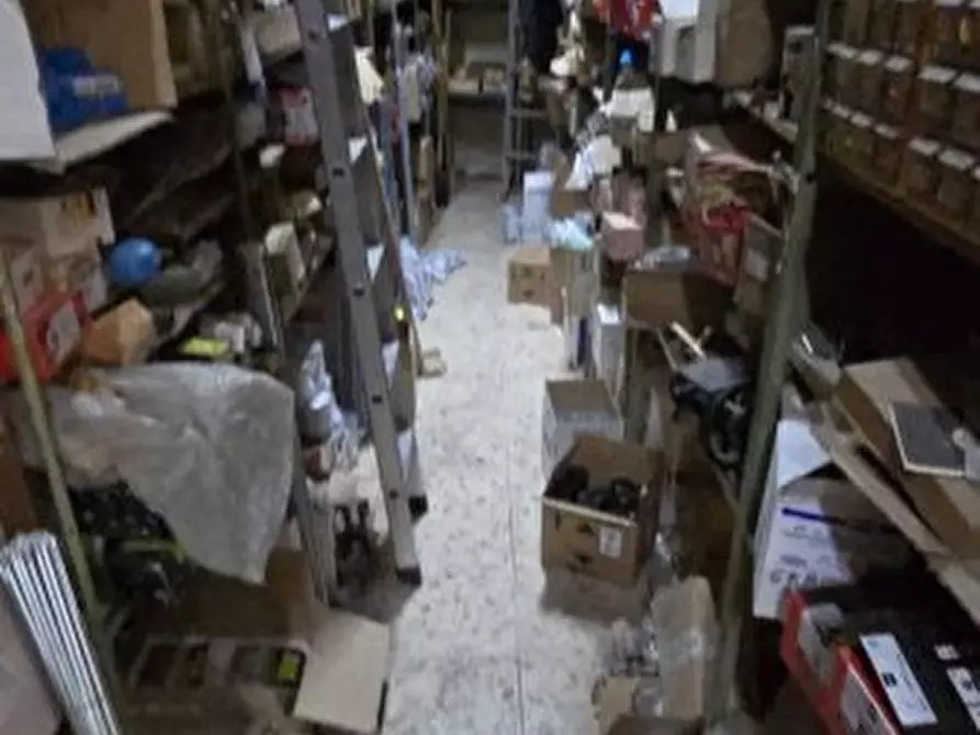 Immagine 5 di Negozio in vendita  a Calatafimi