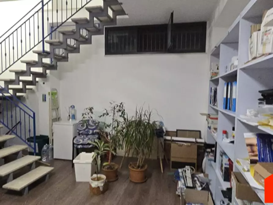 Immagine 7 di Negozio in vendita  a Alcamo