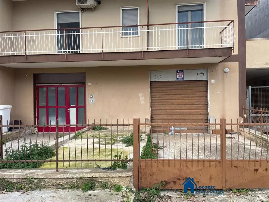 Immagine 6 di Negozio in vendita  a Cellamare