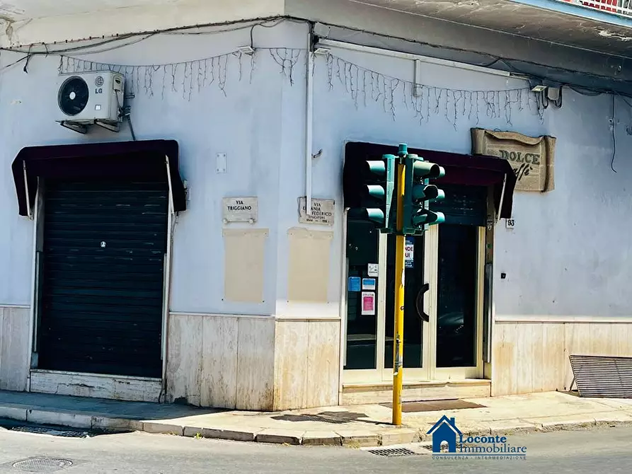 Immagine 1 di Negozio in vendita  a Capurso