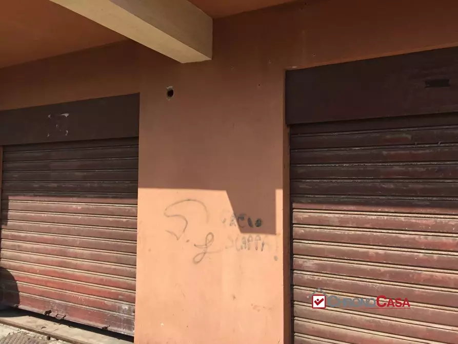 Immagine 3 di Negozio in vendita  a Messina