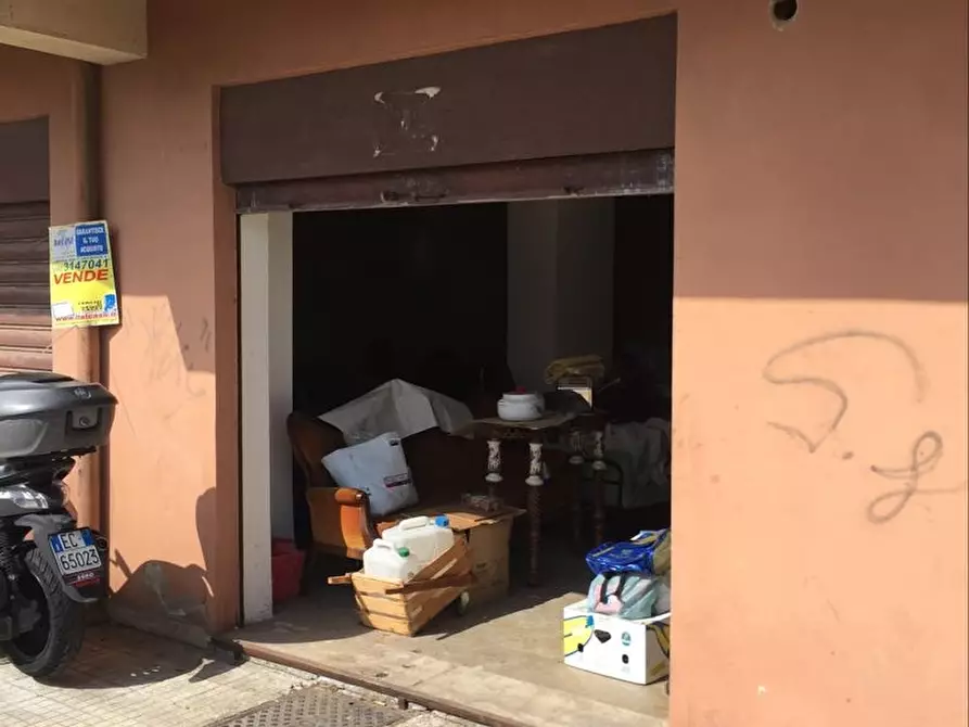 Immagine 5 di Negozio in vendita  a Messina