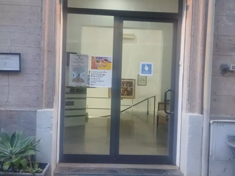 Immagine 2 di Negozio in vendita  a Messina
