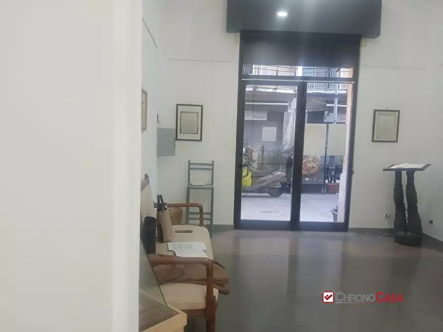 Immagine 9 di Negozio in vendita  a Messina