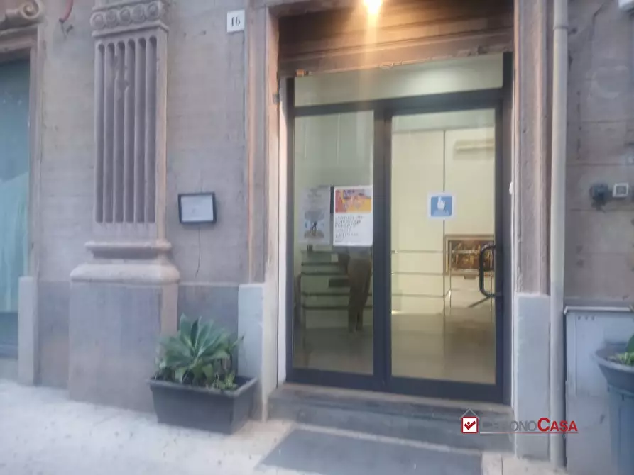 Immagine 3 di Negozio in vendita  a Messina