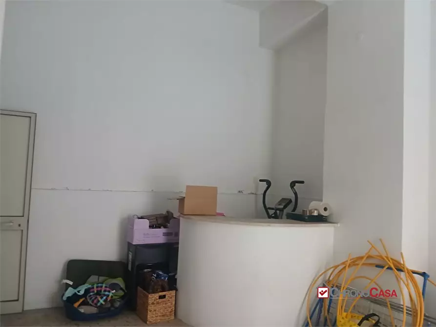 Immagine 6 di Negozio in vendita  a Messina