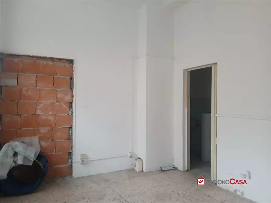Immagine 3 di Negozio in vendita  a Messina