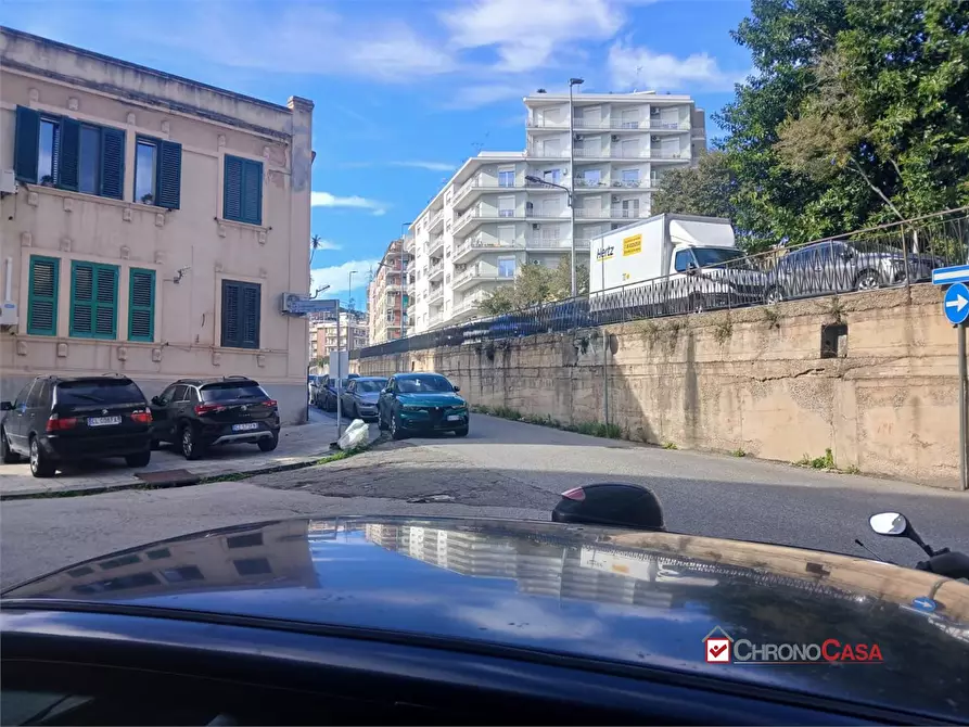 Immagine 4 di Negozio in vendita  a Messina