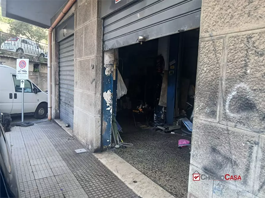 Immagine 5 di Negozio in vendita  a Messina