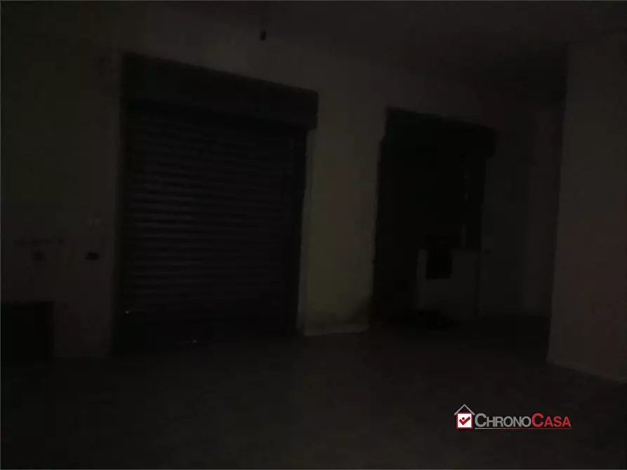 Immagine 3 di Negozio in vendita  a Messina