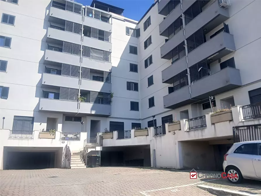 Immagine 9 di Negozio in vendita  a Messina