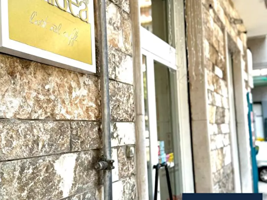 Immagine 1 di Licenza in vendita  4 a Taranto