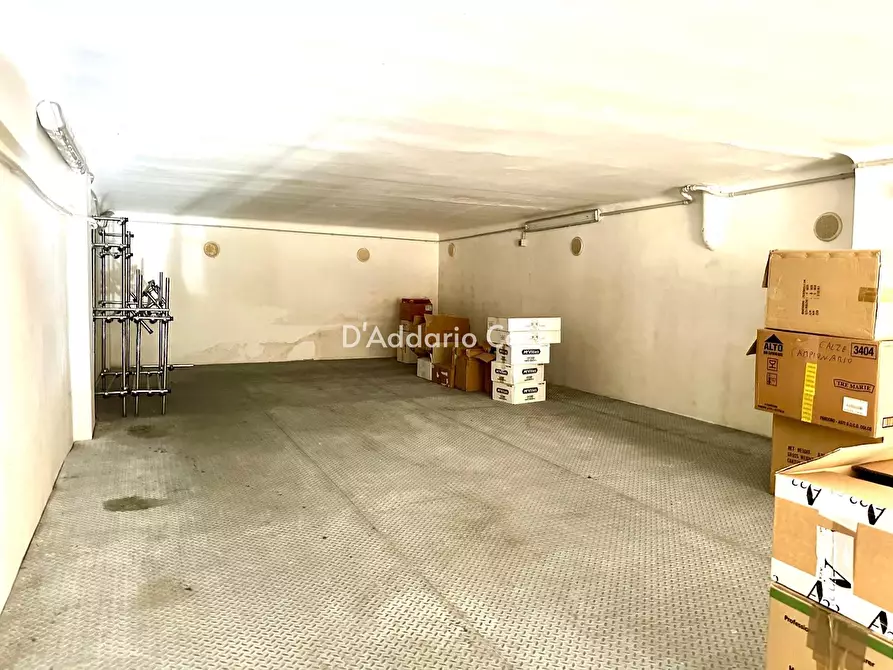 Immagine 2 di Negozio in vendita  34/A a Taranto