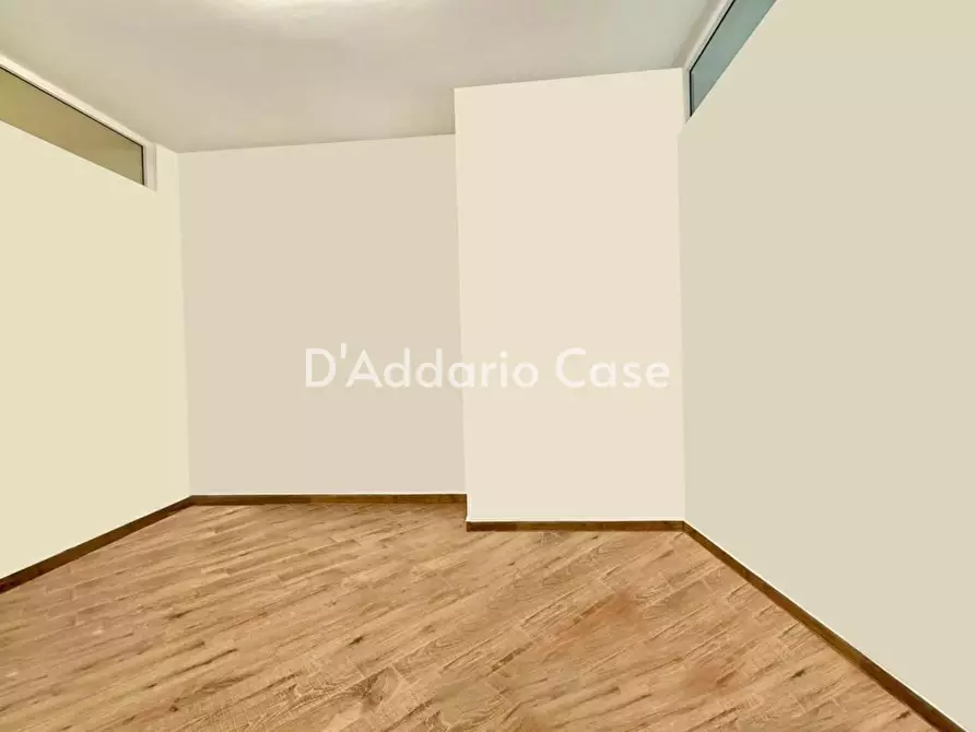 Immagine 5 di Negozio in vendita  21 a Taranto