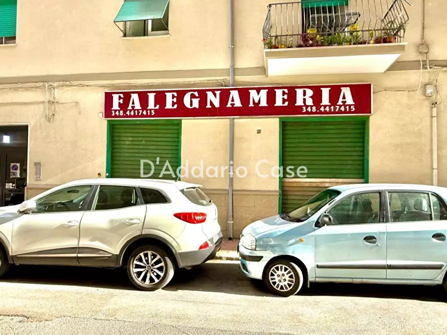 Immagine 2 di Negozio in vendita  17 a Taranto