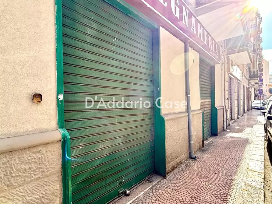 Immagine 3 di Negozio in vendita  17 a Taranto