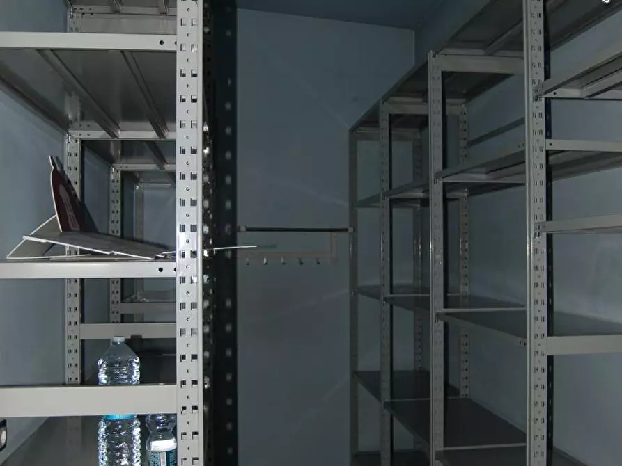 Immagine 6 di Negozio in vendita  3 a Settimo Torinese