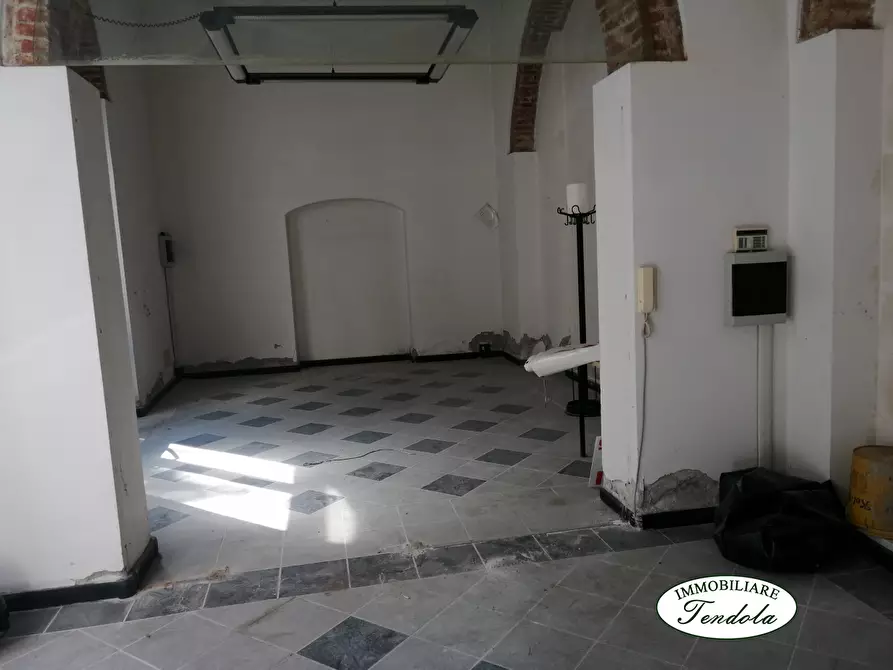 Immagine 3 di Loft/Open space in vendita  a Carrara