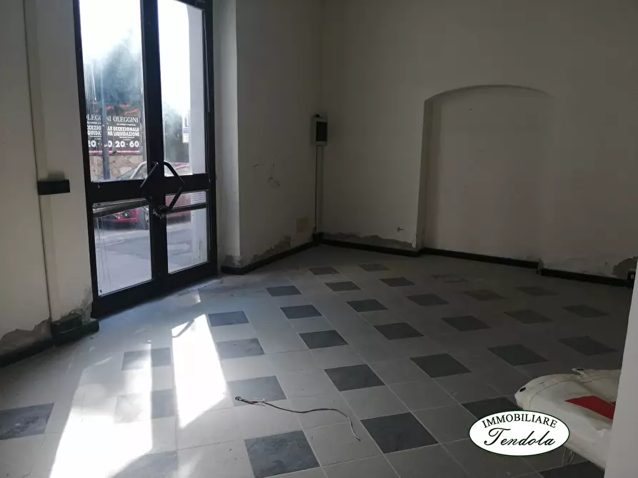 Immagine 4 di Loft/Open space in vendita  a Carrara