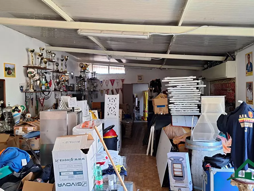 Immagine 7 di Magazzino in vendita  210 a Messina