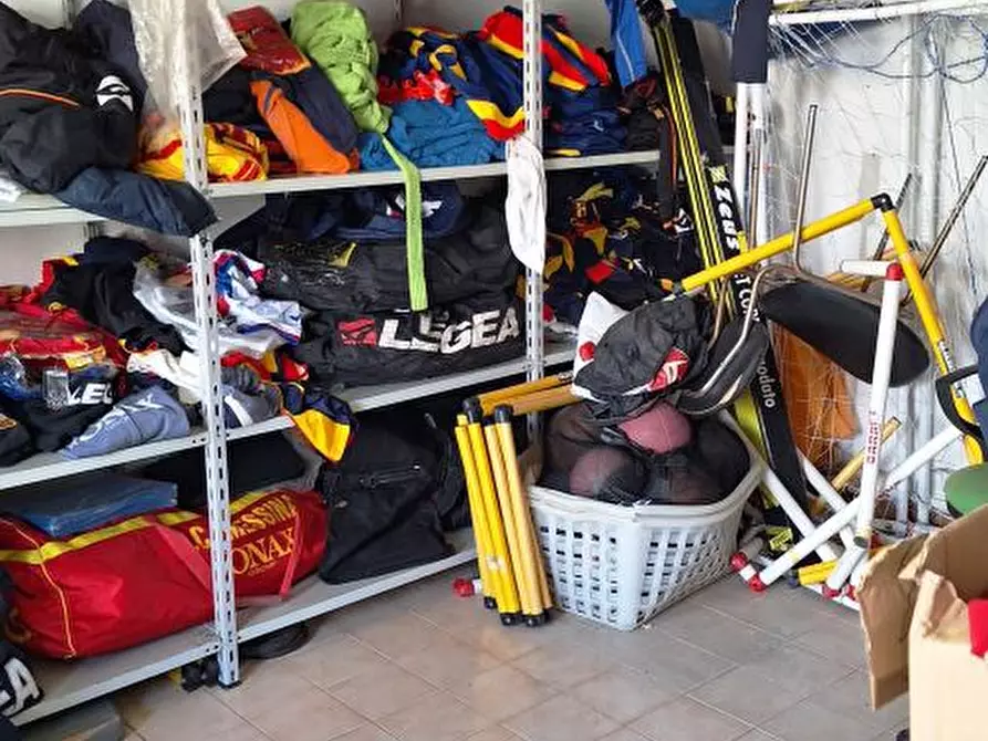 Immagine 6 di Magazzino in vendita  210 a Messina