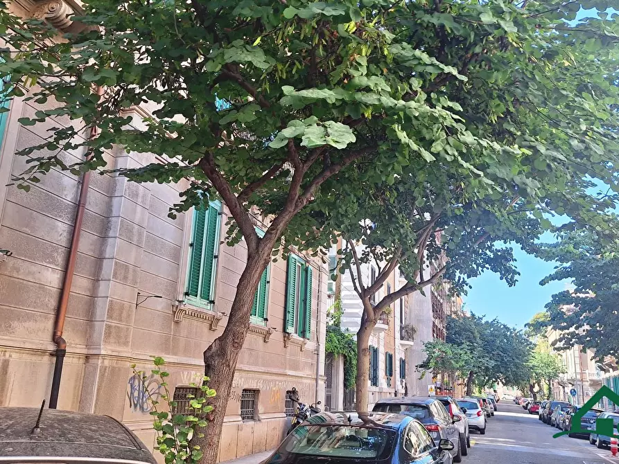 Immagine 3 di Magazzino in vendita  6 a Messina