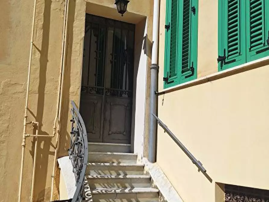 Immagine 8 di Magazzino in vendita  6 a Messina