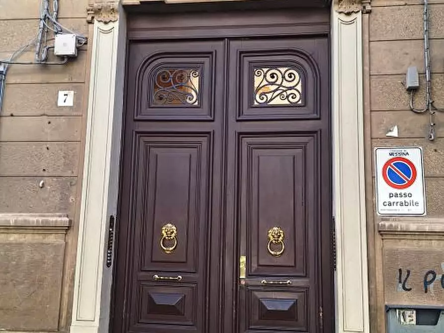 Immagine 6 di Magazzino in vendita  6 a Messina