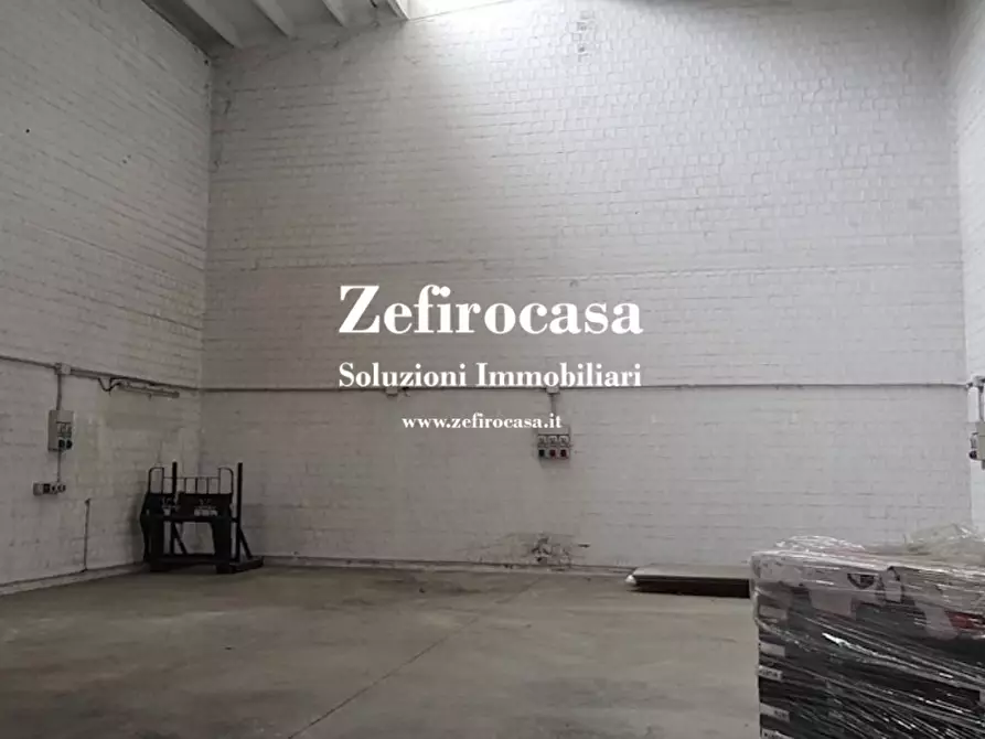 Immagine 4 di Magazzino in vendita  a San Giovanni In Persiceto
