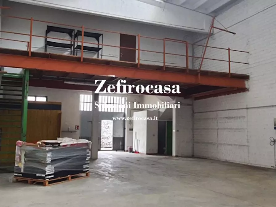 Immagine 3 di Magazzino in vendita  a San Giovanni In Persiceto