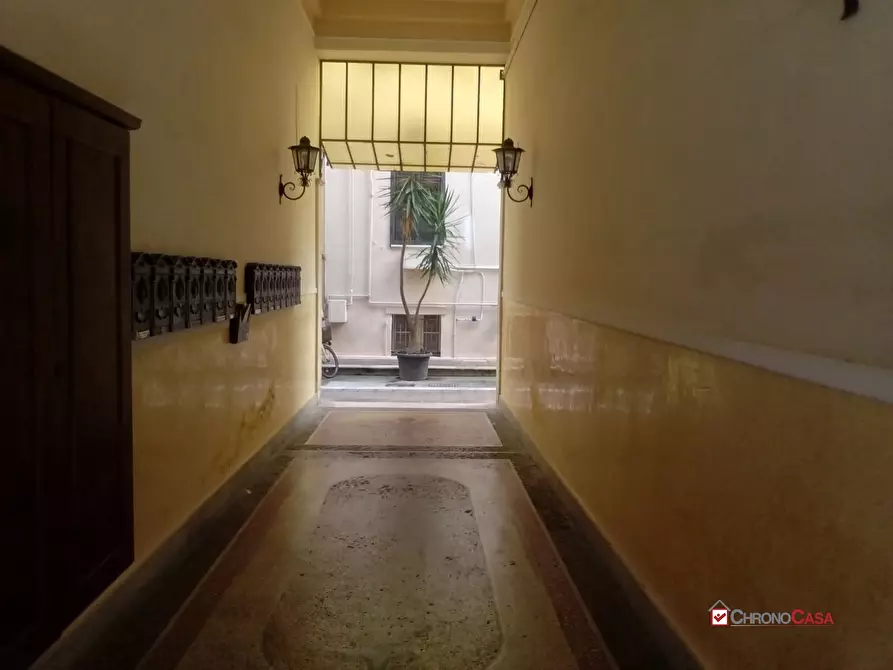 Immagine 3 di Magazzino in vendita  a Messina