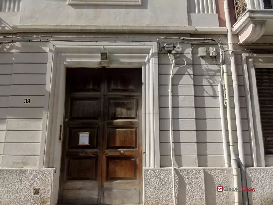 Immagine 9 di Magazzino in vendita  a Messina