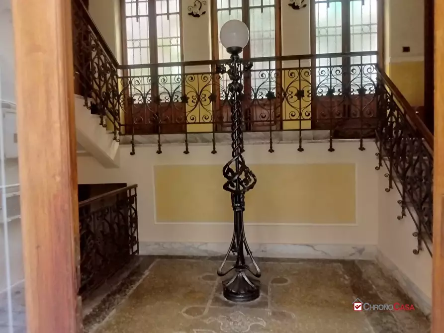 Immagine 7 di Magazzino in vendita  a Messina