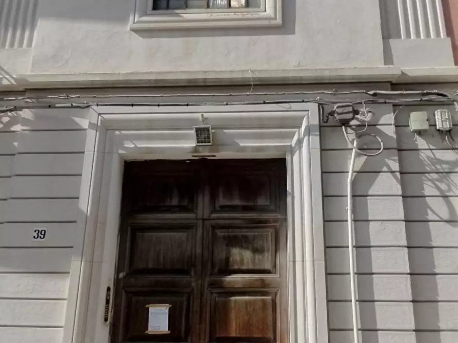 Immagine 2 di Magazzino in vendita  a Messina