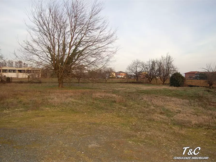 Immagine 7 di Magazzino in vendita  15 a Roletto