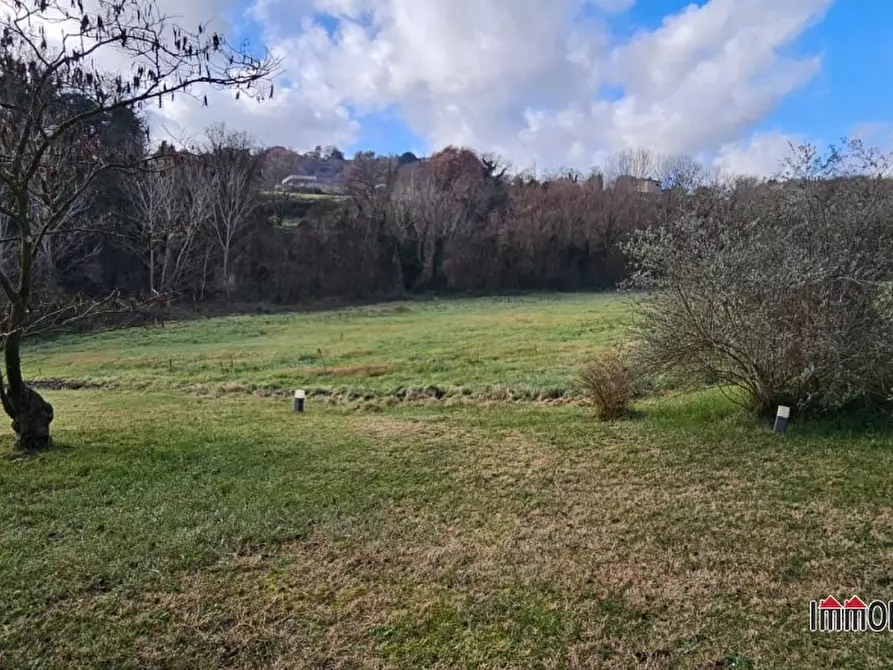 Immagine 4 di Magazzino in vendita  a Poggibonsi