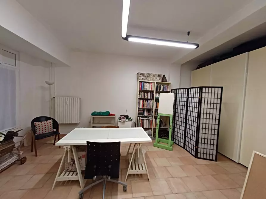 Immagine 8 di Magazzino in vendita  18 a Milano