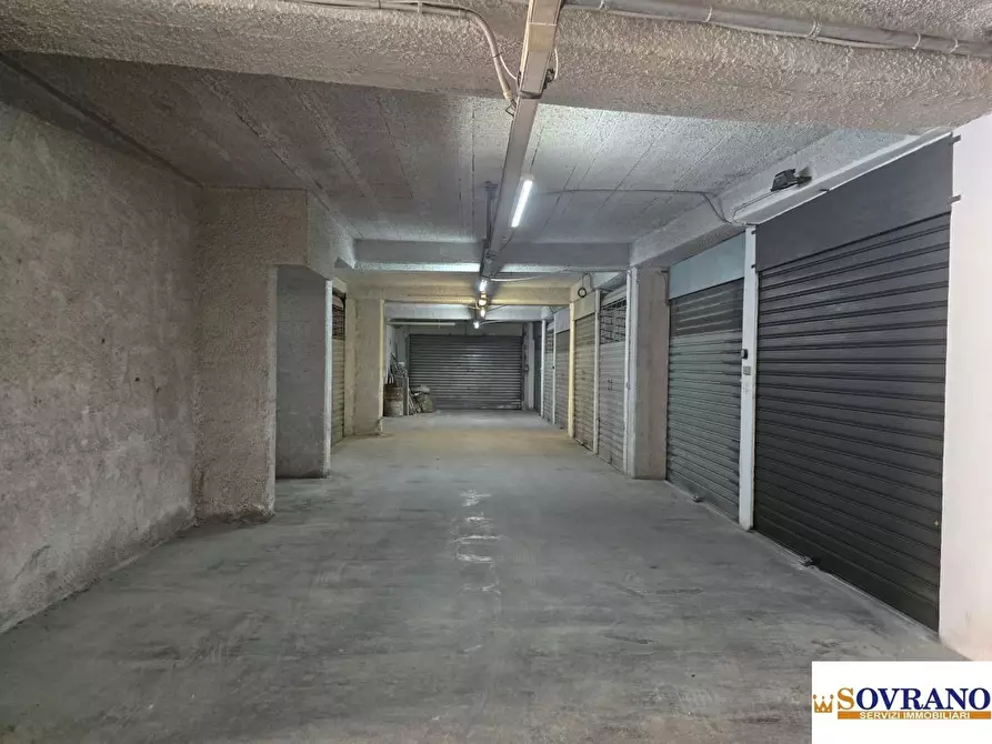 Immagine 3 di Magazzino in vendita  a Bagheria