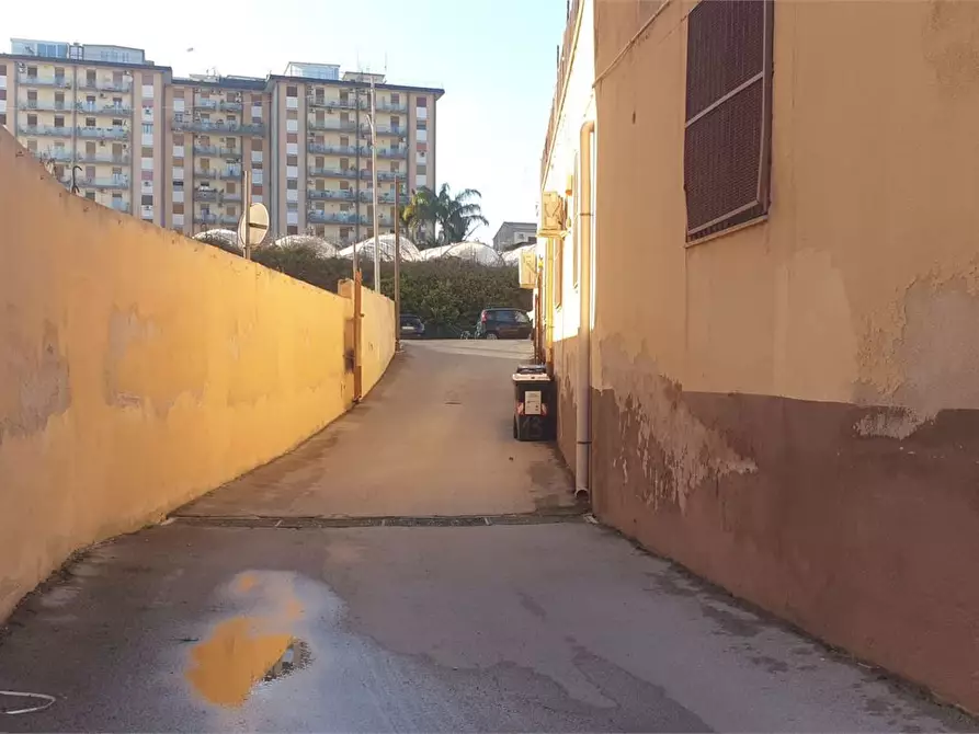 Immagine 4 di Magazzino in vendita  a Palermo