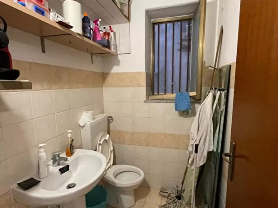 Immagine 6 di Magazzino in vendita  a Palermo