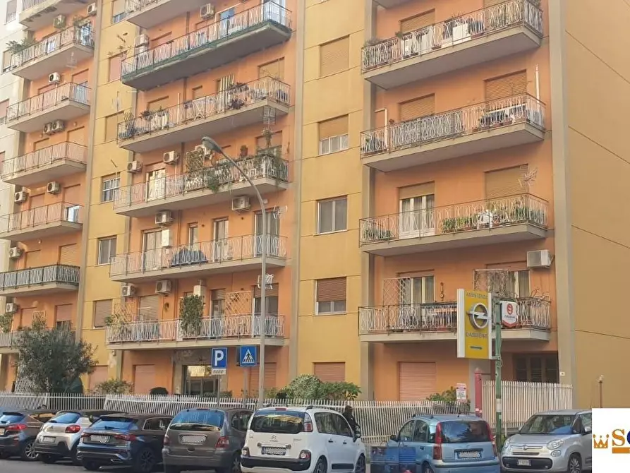 Immagine 6 di Magazzino in vendita  a Palermo