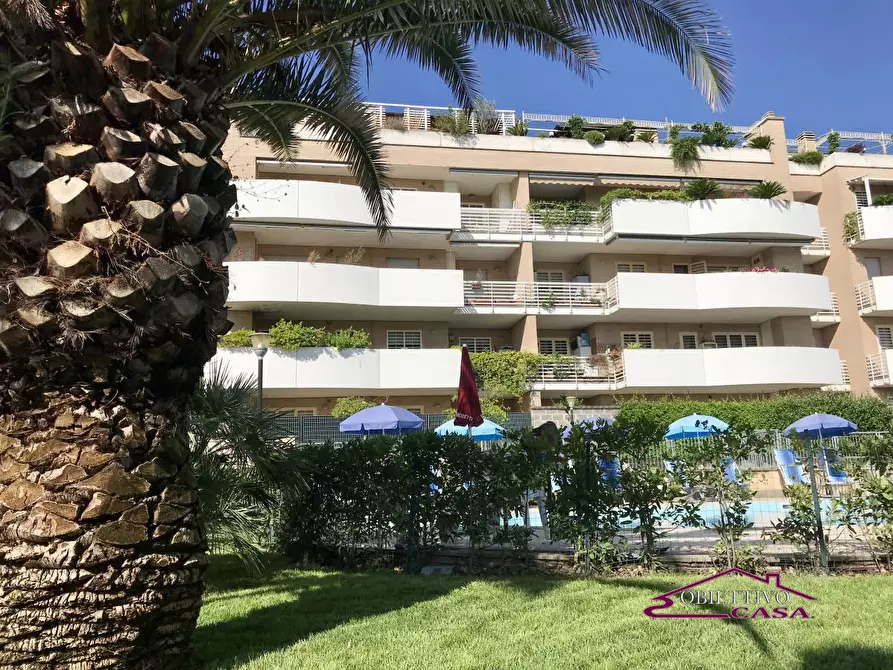 Immagine 9 di Appartamento in vendita  a Roma