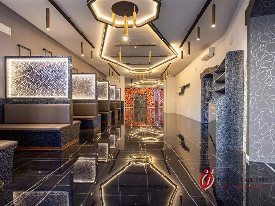 Immagine 6 di Attività artigianale in vendita  31 a Valeggio Sul Mincio