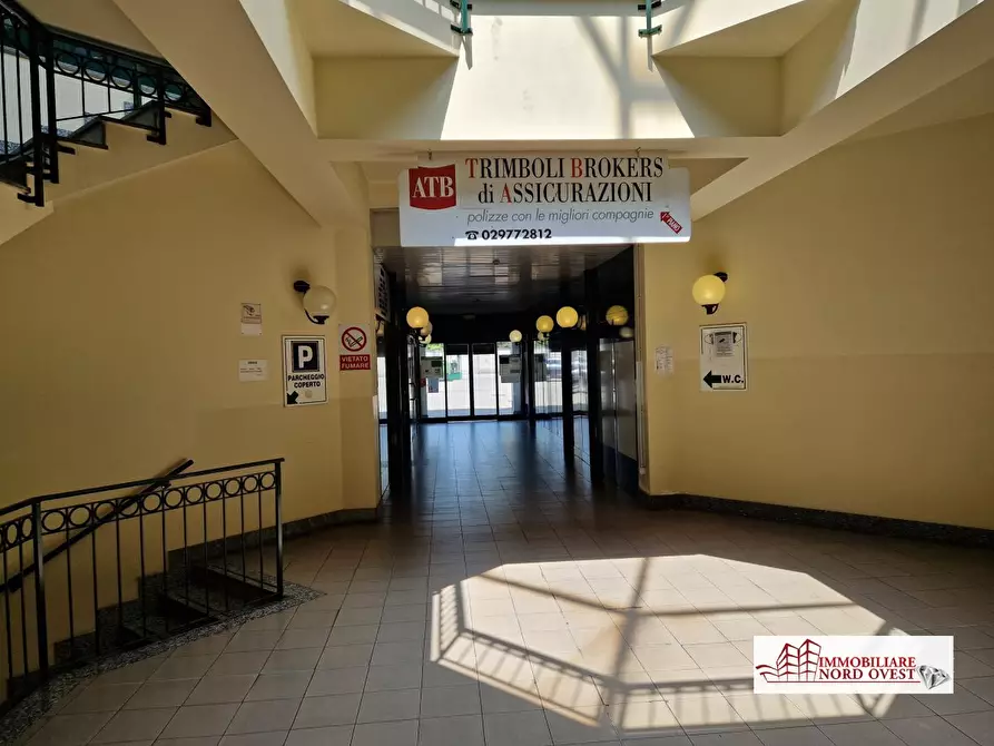 Immagine 10 di Negozio in vendita  32 a Corbetta