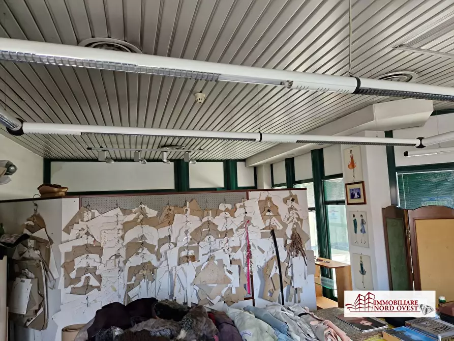 Immagine 7 di Negozio in vendita  32 a Corbetta