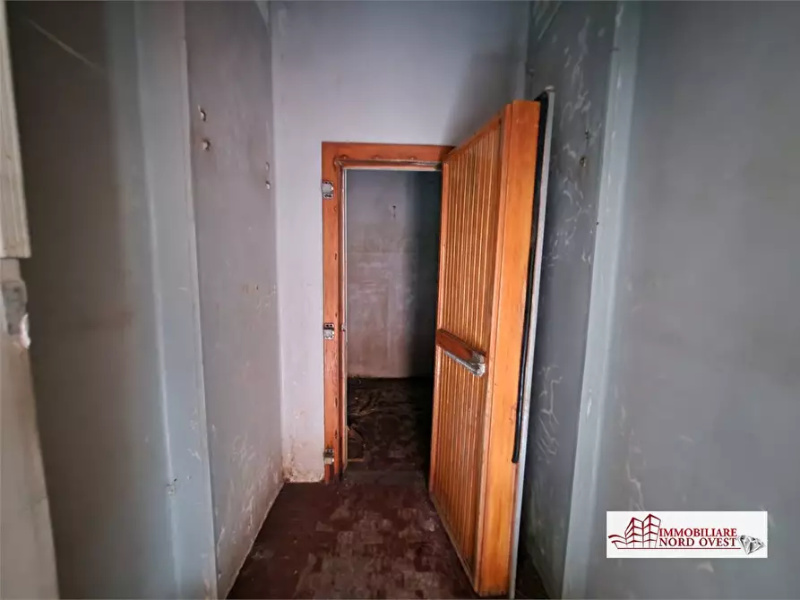 Immagine 6 di Negozio in vendita  35 a Cornaredo