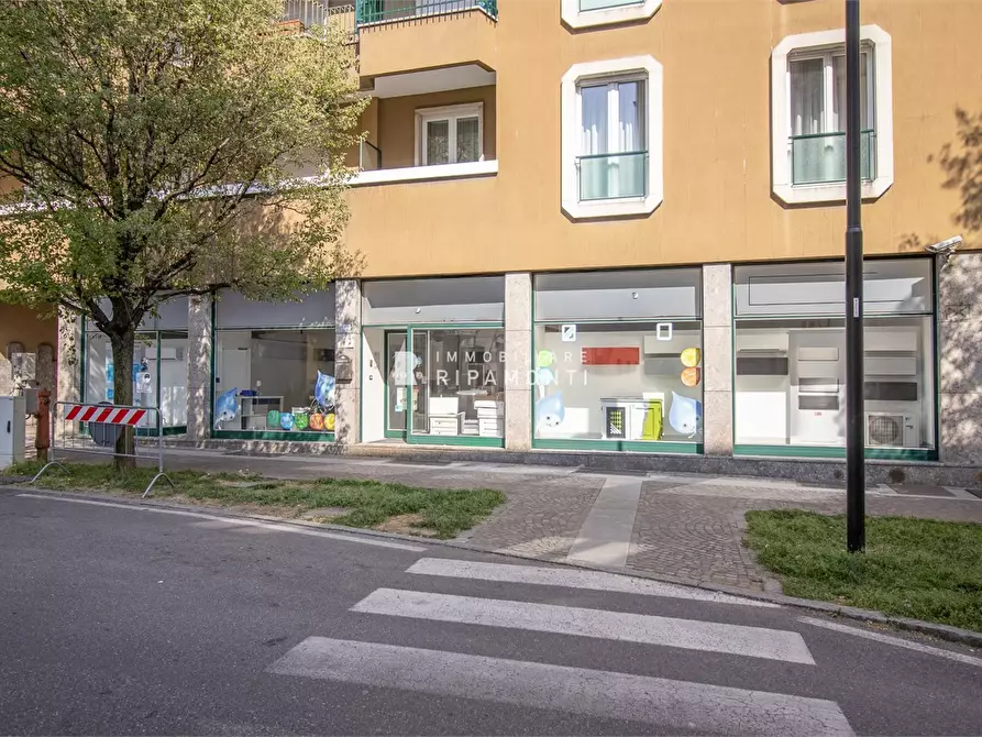 Immagine 5 di Negozio in vendita  19 a Lecco