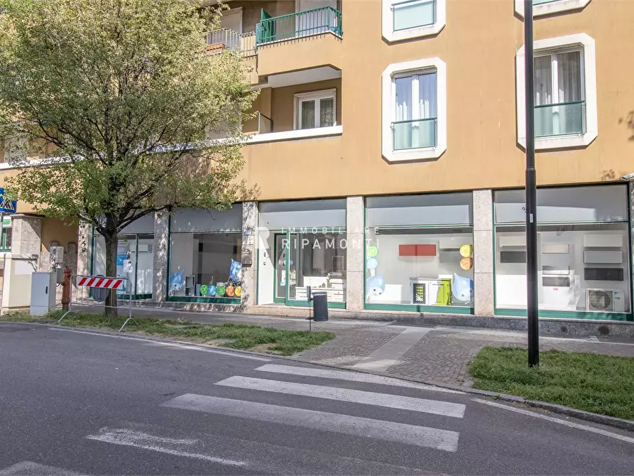 Immagine 1 di Negozio in vendita  19 a Lecco